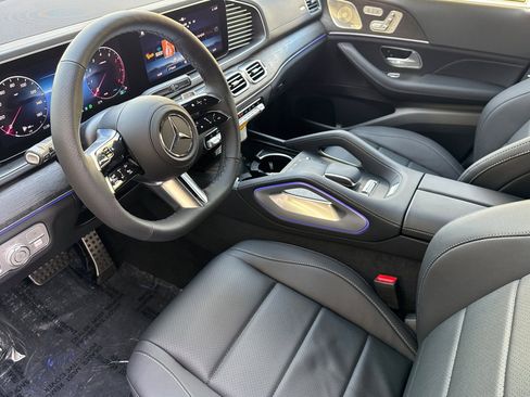 New 2026 Mercedes-Benz GLS 450 4MATIC image 15
