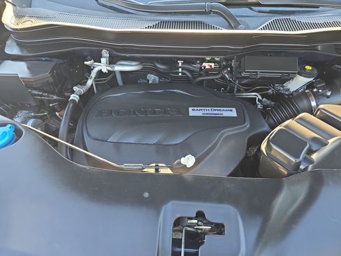 Used 2019 Honda Pilot Touring image 32