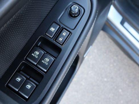 Used 2017 Subaru Outback 3.6R Limited image 27