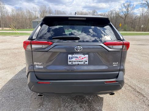 Used 2025 Toyota RAV4 XLE image 6