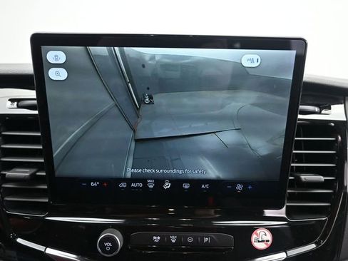 Used 2024 Ford Transit 350 XLT image 19