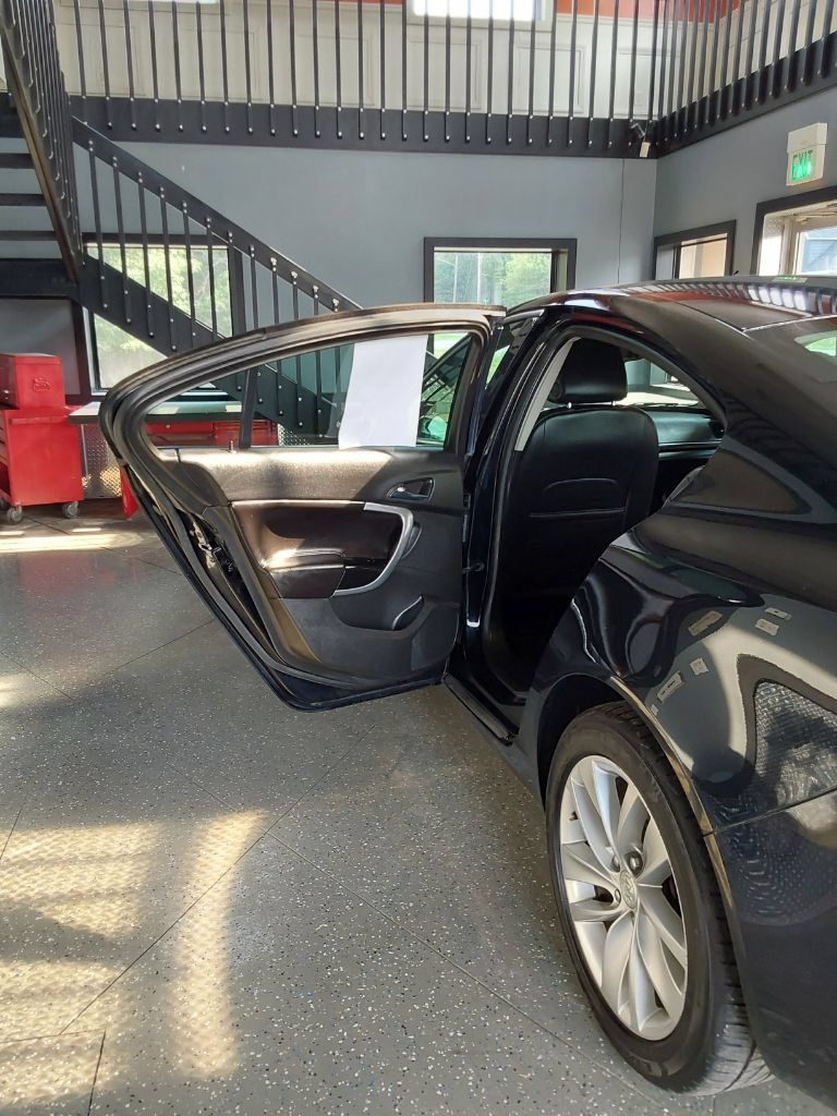 Used 2015 Buick Regal FWD image 16