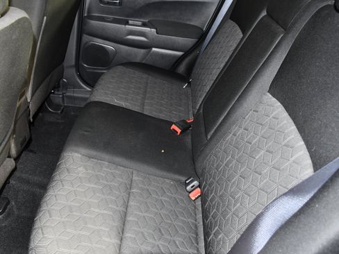 Used 2022 Mitsubishi Outlander Sport ES AWD/4WD image 46