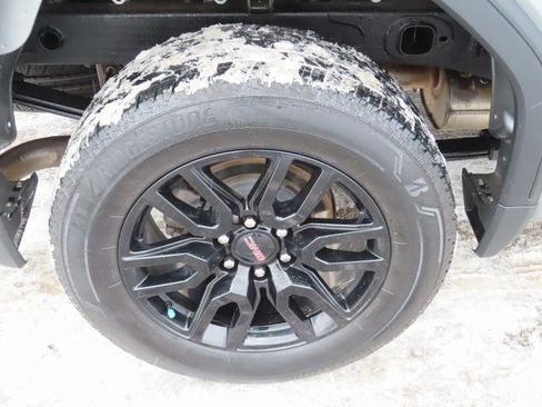 Used 2024 GMC Sierra 1500 Elevation image 14