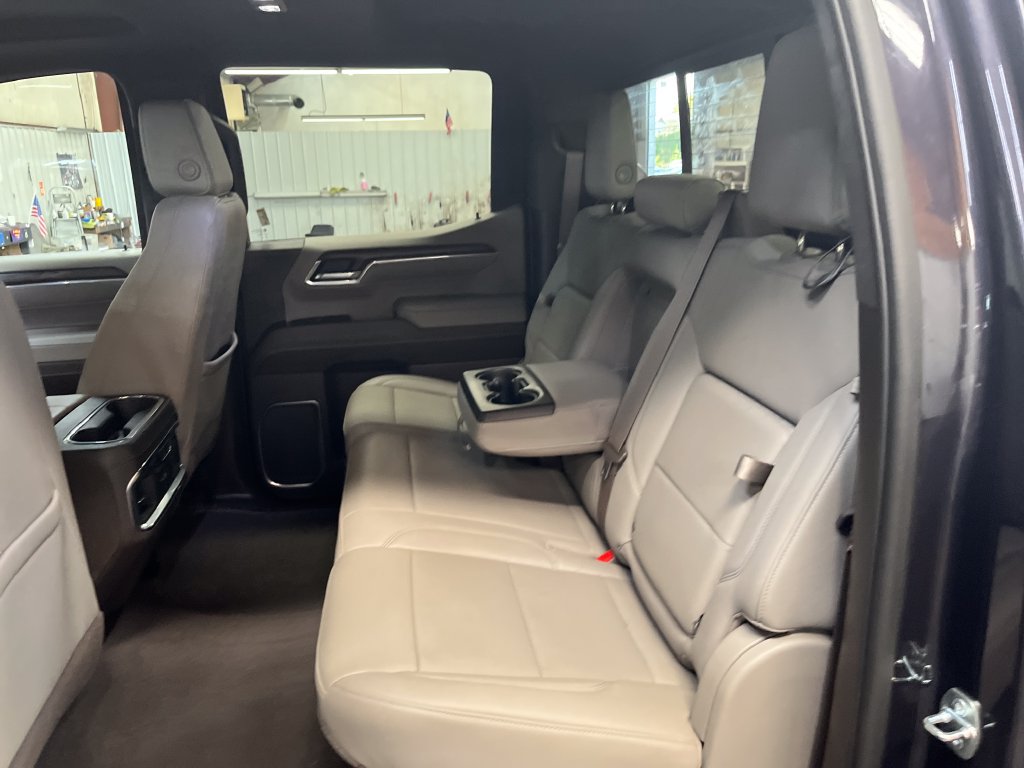 Used 2023 GMC Sierra 1500 SLT w/ SLT Premium Package AWD/4WD image 15