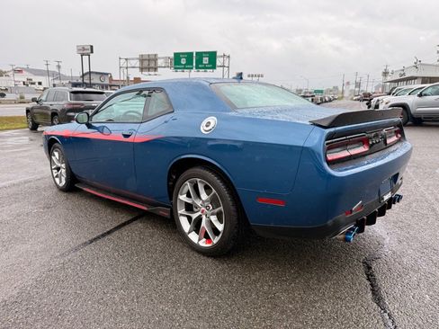Used 2023 Dodge Challenger SXT w/ Plus Package image 4