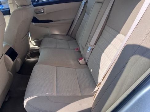 Used 2017 Toyota Camry LE image 8