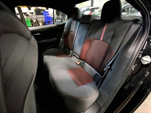 Used 2024 Toyota Corolla SE image 19