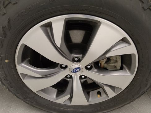 Used 2021 Subaru Ascent Premium w/ Convenience Package image 31