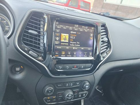 Used 2021 Jeep Cherokee Limited w/ Elite Package image 24