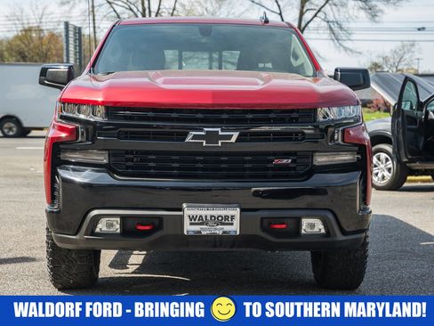 Used 2020 Chevrolet Silverado 1500 LT Trail Boss image 2