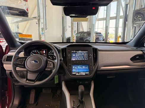 Used 2025 Subaru Forester w/ Convenience Package #1 AWD/4WD image 11