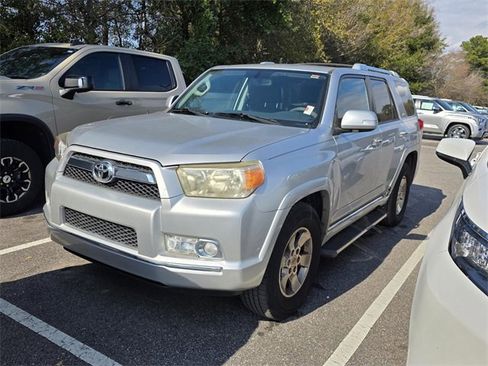 Used 2011 Toyota 4Runner SR5 image 14