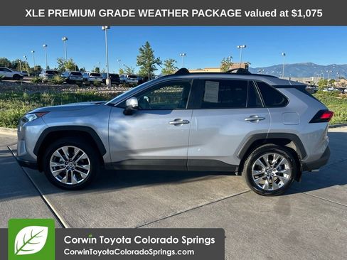 Used 2021 Toyota RAV4 XLE Premium AWD/4WD image 4