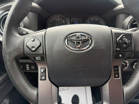 Used 2019 Toyota Tacoma TRD Off-Road AWD/4WD image 24