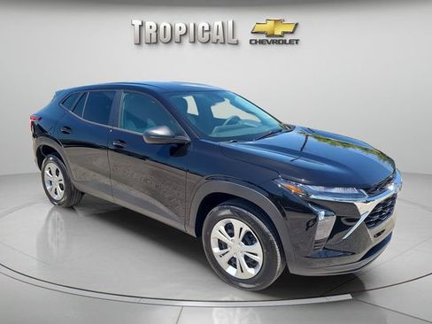 New 2026 Chevrolet Trax LS FWD image 7