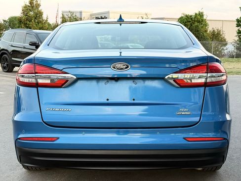 Used 2020 Ford Fusion SE FWD image 8