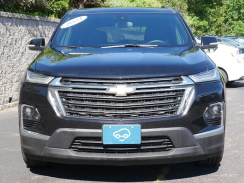 Certified 2024 Chevrolet Traverse LT AWD/4WD image 2