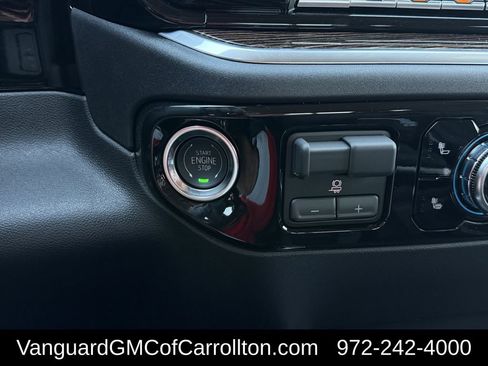 New 2026 GMC Sierra 1500 Elevation w/ Elevation Premium Package AWD/4WD image 17