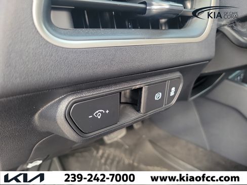 New 2026 Kia K4 FWD image 26