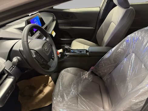 New 2026 Toyota Prius LE image 9