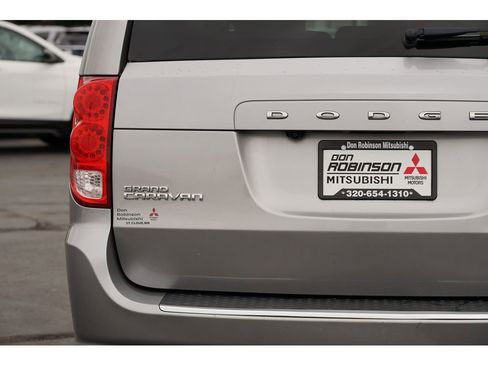 Used 2017 Dodge Grand Caravan SE w/ Power Window Group image 10