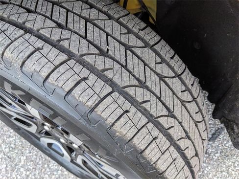 Certified 2023 Ford Maverick Lariat image 35