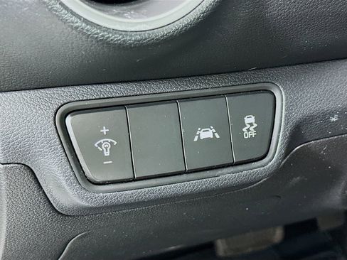 Used 2021 Kia Forte LXS FWD image 11