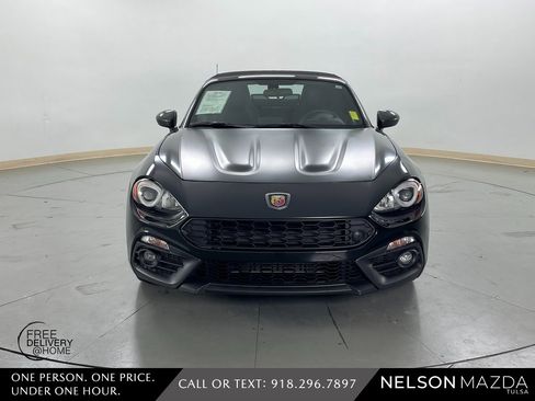 Used 2017 FIAT 124 Spider Abarth image 4