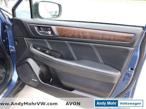 Used 2019 Subaru Outback 2.5i Limited AWD/4WD image 18