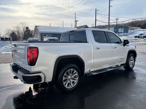 Used 2022 GMC Sierra 1500 Denali w/ Driver Alert Package II image 5