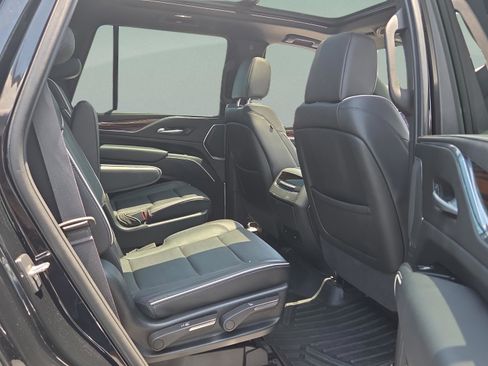 Used 2023 Cadillac Escalade Premium Luxury w/ Performance Package RWD image 17