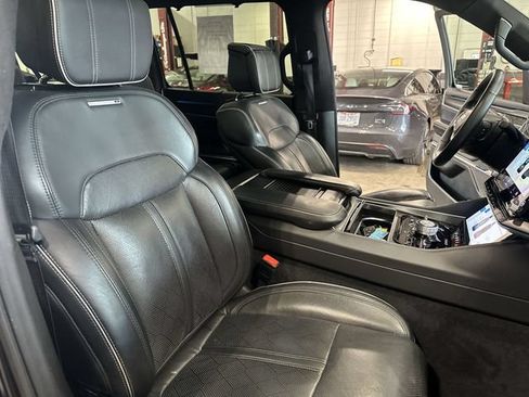 Used 2024 Jeep Grand Wagoneer L Series II w/ Quick Order Packagew 28T AWD/4WD image 28