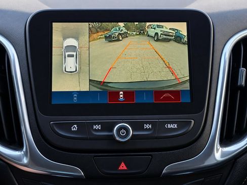 Used 2018 Chevrolet Equinox Premier FWD image 20