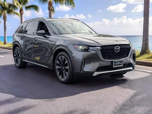 Certified 2024 MAZDA CX-90 Plug-In Hybrid w/ Premium Pkg AWD/4WD image 4
