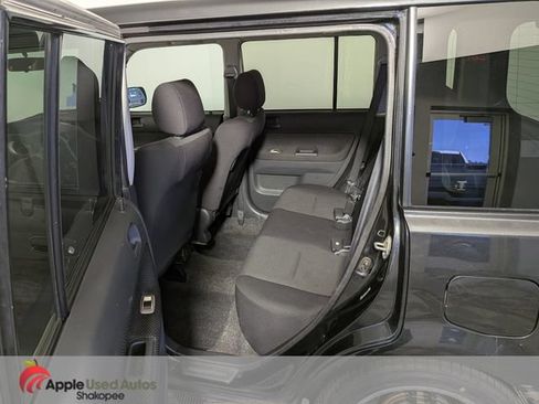 Used 2005 Scion xB FWD image 23
