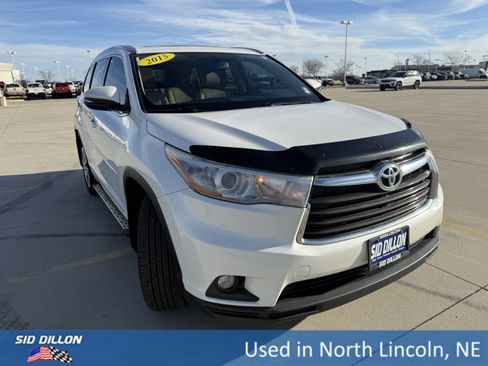 Used 2015 Toyota Highlander Limited Platinum image 9