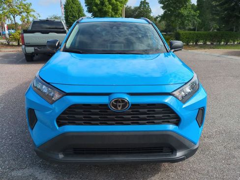 Used 2021 Toyota RAV4 LE AWD/4WD image 9