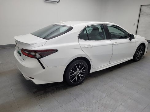 Used 2022 Toyota Camry SE image 10