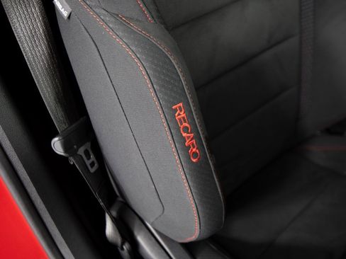 Used 2017 Ford Mustang Shelby GT350R image 40