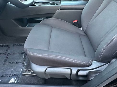 Used 2023 Nissan Rogue S AWD/4WD image 25