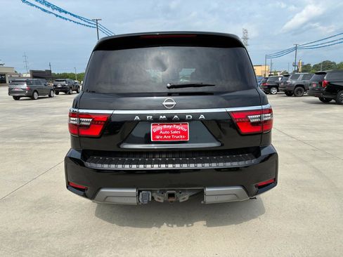 Used 2021 Nissan Armada SV w/ SV Appearance Package RWD image 6
