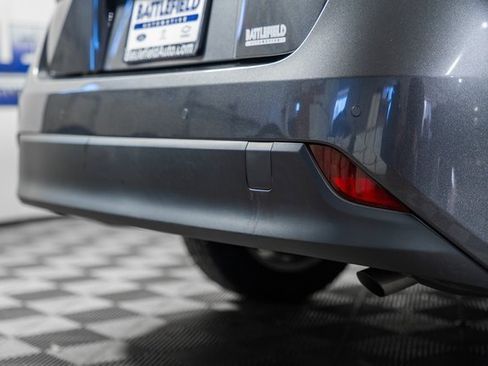 Certified 2022 Toyota Prius LE image 7