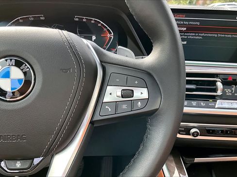 Used 2022 BMW X5 xDrive40i w/ Premium Package image 24