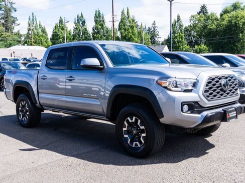 Used 2020 Toyota Tacoma TRD Off-Road AWD/4WD image 1