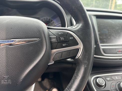 Used 2015 Chrysler 200 Limited w/ Convenience Group FWD image 13