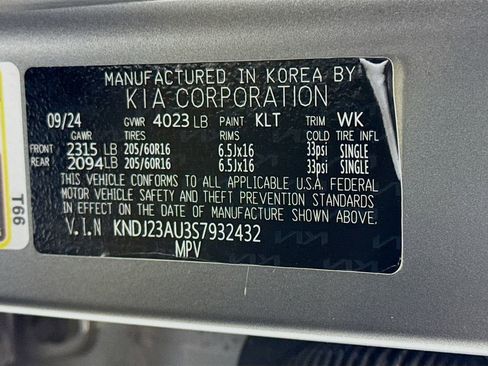 Used 2025 Kia Soul LX w/ LX Technology Package image 31