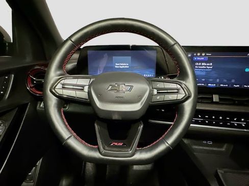 Used 2025 Chevrolet Equinox RS w/ Safety and Technology Package image 10