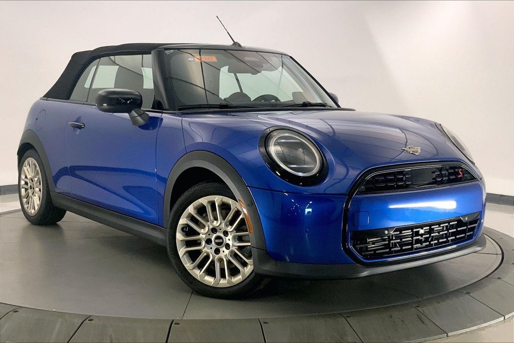 New 2026 MINI Cooper S FWD image 1