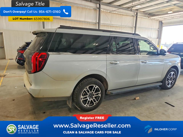 Used 2025 Ford Expedition Max Active AWD/4WD image 4